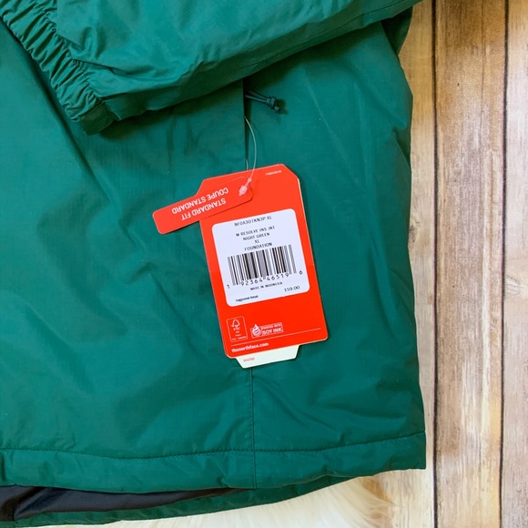 The North Face Resolve Insulated Waterproof Jacket - Picture 4 of 8